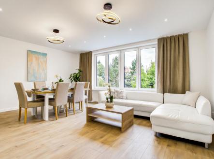 Prodej bytu, 4+kk, 100 m²