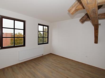 Pronájem bytu, 1+kk, 32 m²