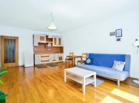 Pronájem bytu, 2+kk, 70 m²