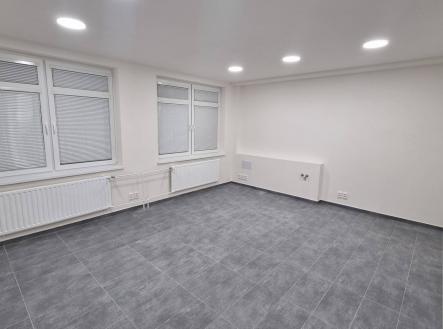 Pronájem obchodní prostor, 24 m²