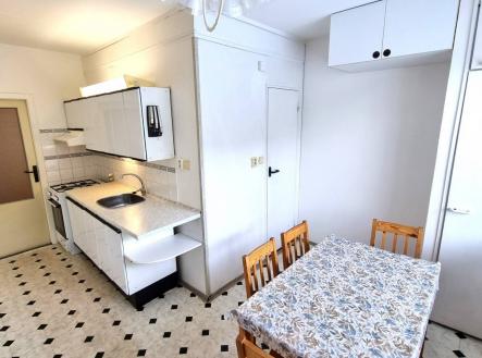Pronájem bytu, 2+1, 61 m²