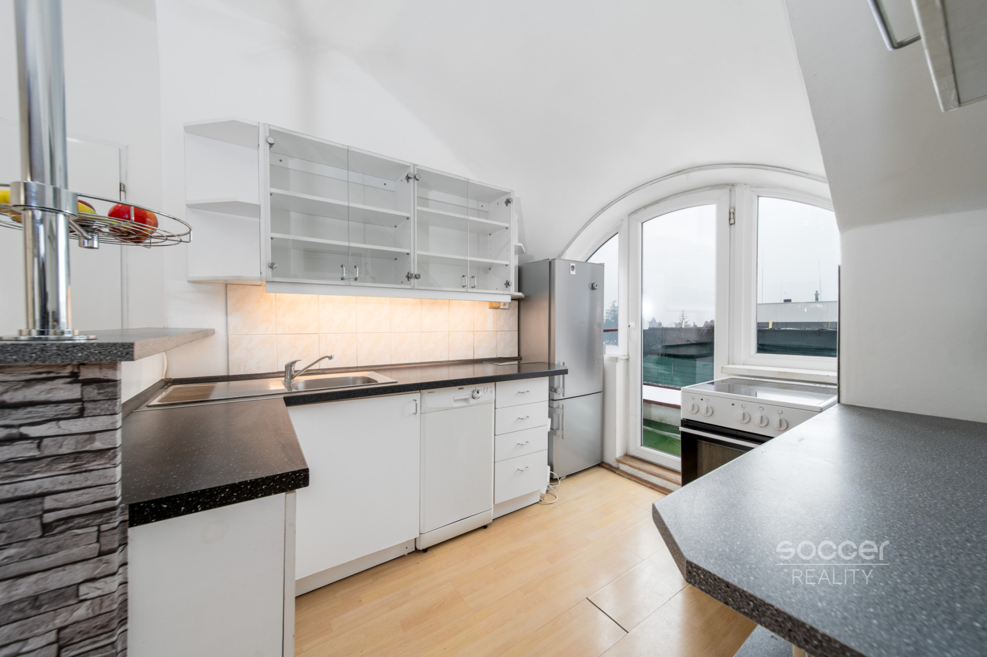 Velmi hezký byt s krásným výhledem a terasou v rodinné vile.