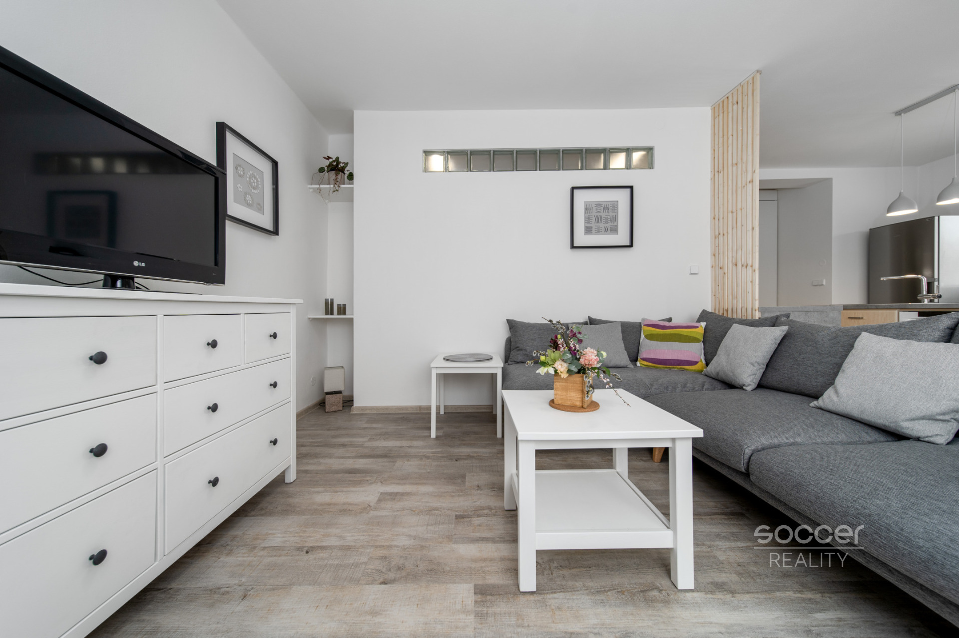 Atraktivní byt po rekonstrukci ve vyhledávané lokalitě.