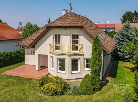 Pronájem - dům/vila, 190 m²