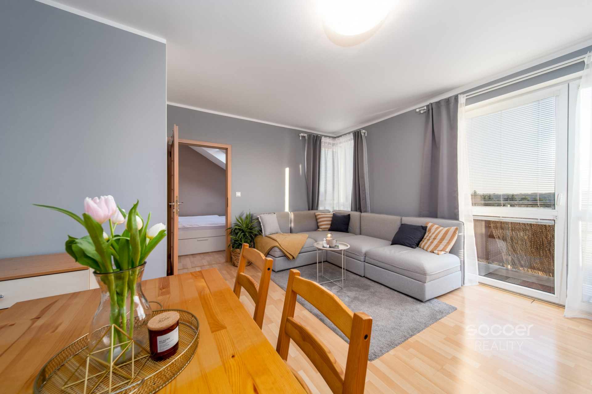 Byt 4+1/terasa/GS/PS/půda, 95 + 11,8 m2 na Praze 9 – Horní Počernice, ul. V Javorech na prodej.