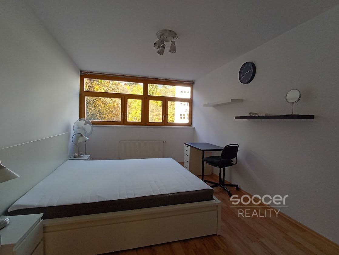 Pronájem krásného bytu 4+kk/B/PS,107 m2, Praha  5 - Smíchov, ul. Ostrovského.