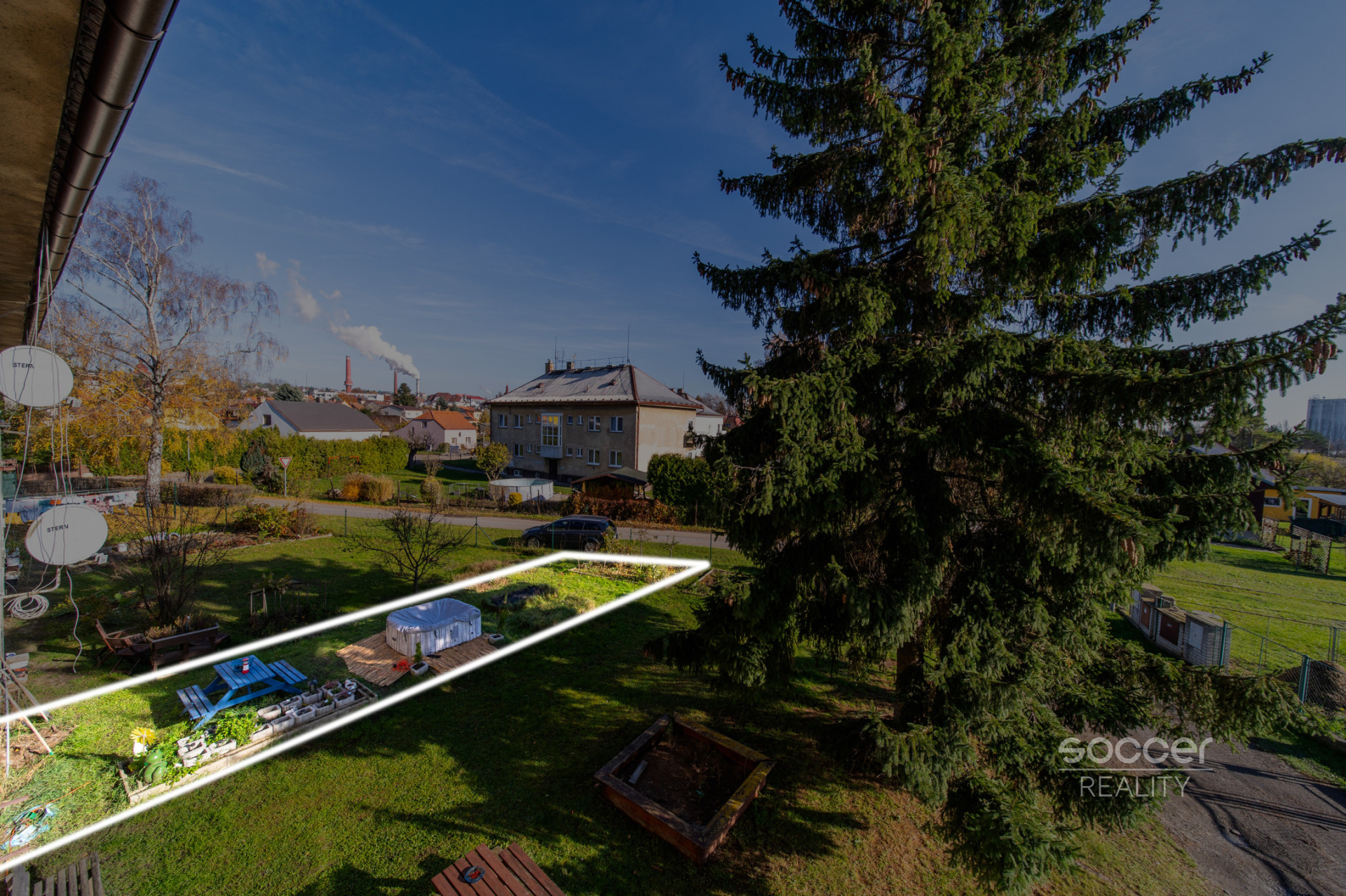 Příjemný byt se zahrádkou v Dobrovici u Mladé Boleslavi.