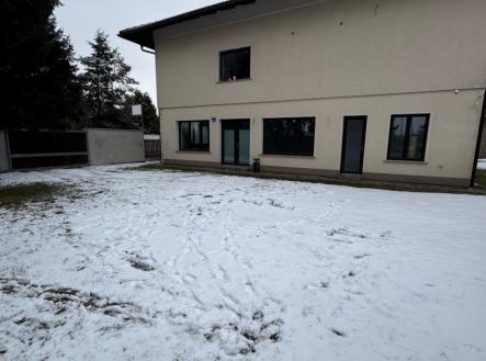 Pronájem kanceláře, 90 m²