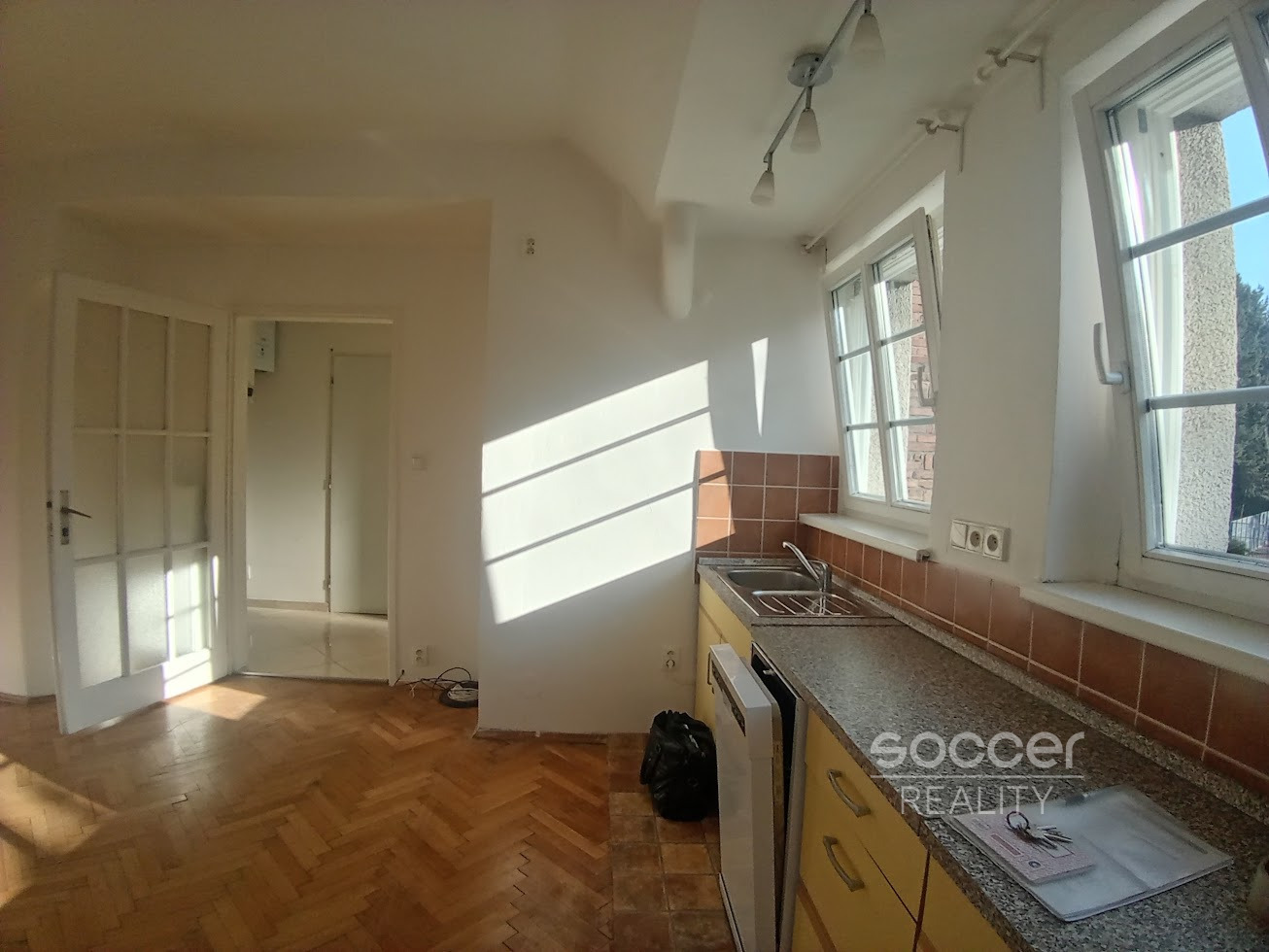 Pronájem krásného bytu 2+KK/B, 50 m2, Praha 4 - Podolí, Pravá