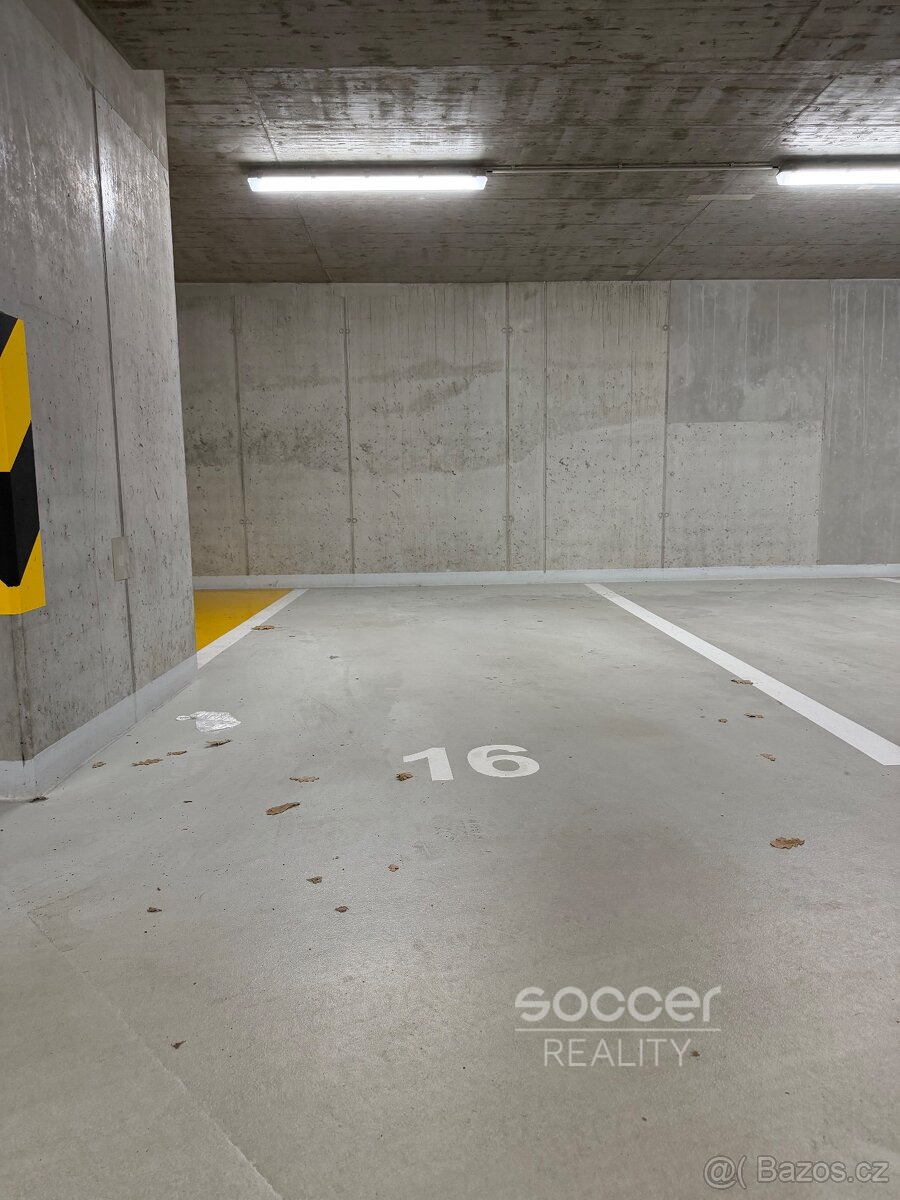 Pronájem garážového stání – Praha 9, Hloubětín, ul. Poděbradská.