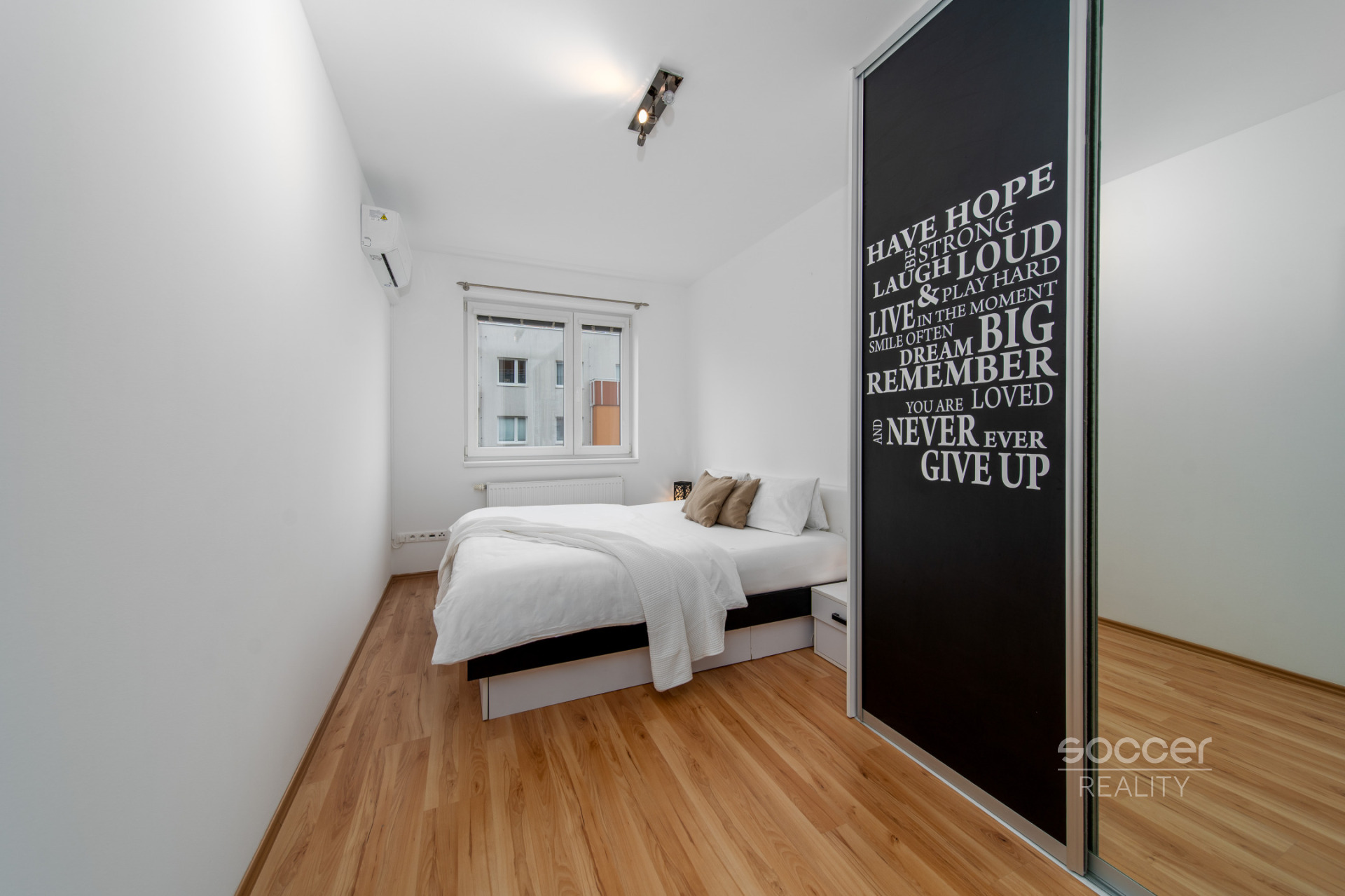 Prodej bytu 2+kk/B/G, 56 m2, ul. Farkašova, Praha 9 - Kyje.