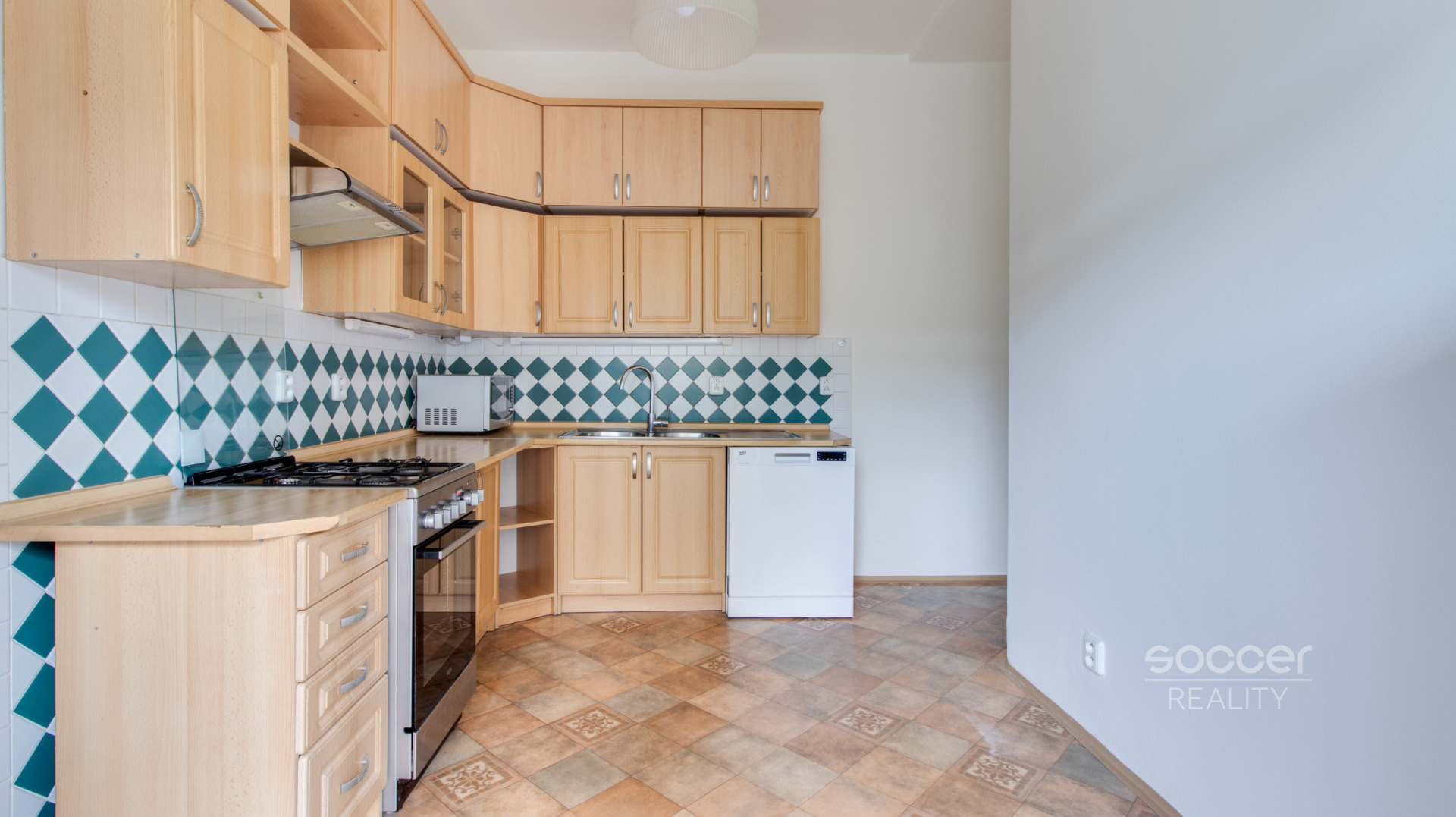 Prodej bytu 2+1/2xL 74,8 m2, ulice Patočkova, Praha 6 - Střešovice. 