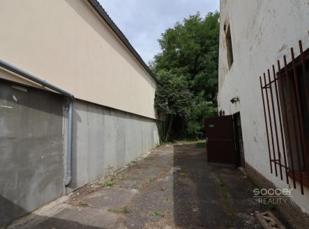 Pronájem komerčního objektu, sklad, 18 m²