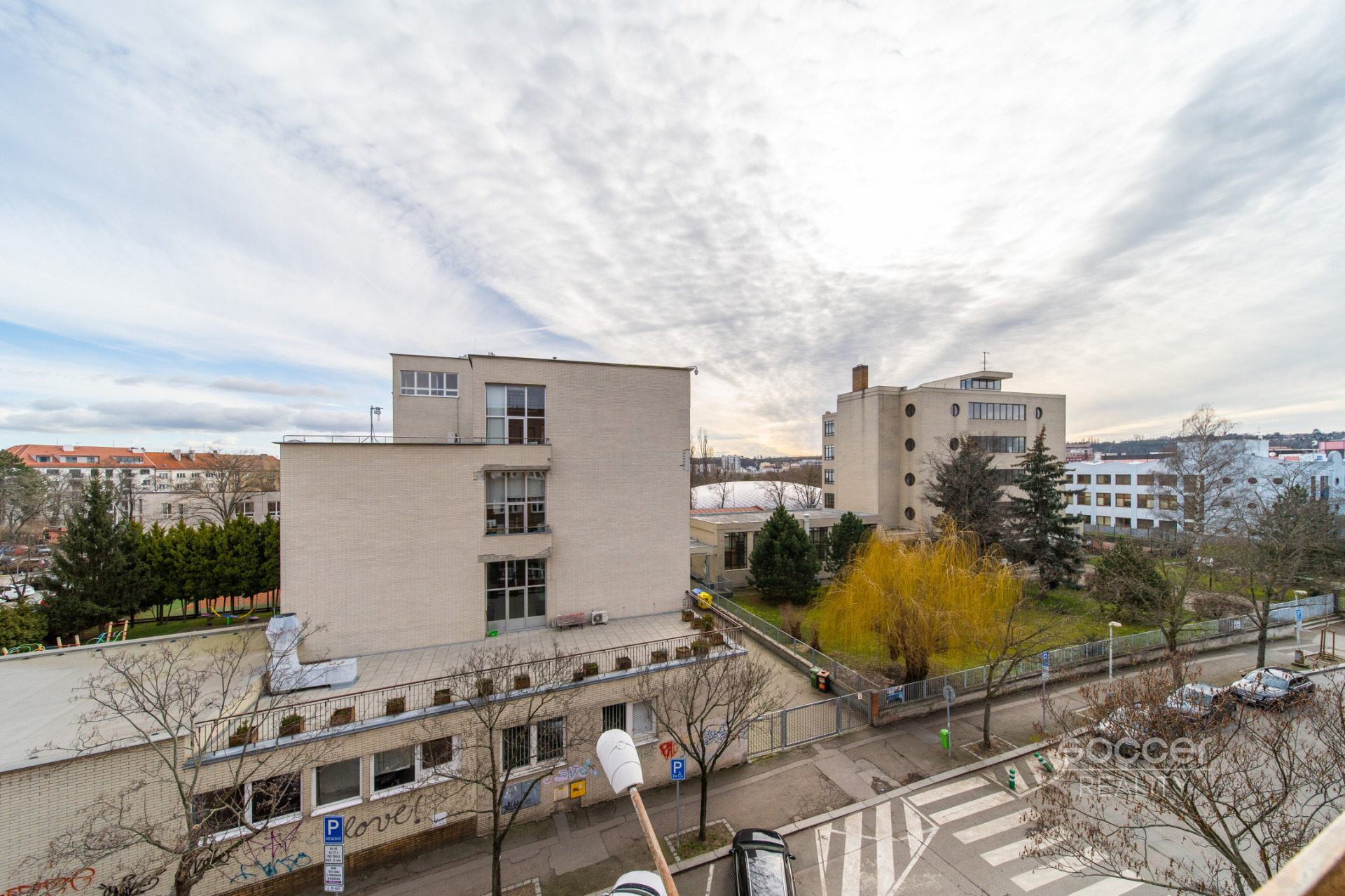 Pronájem bytu 2+kk/B/S, 53 m2, ul. Prouzova, Praha 9 - Vysočany.