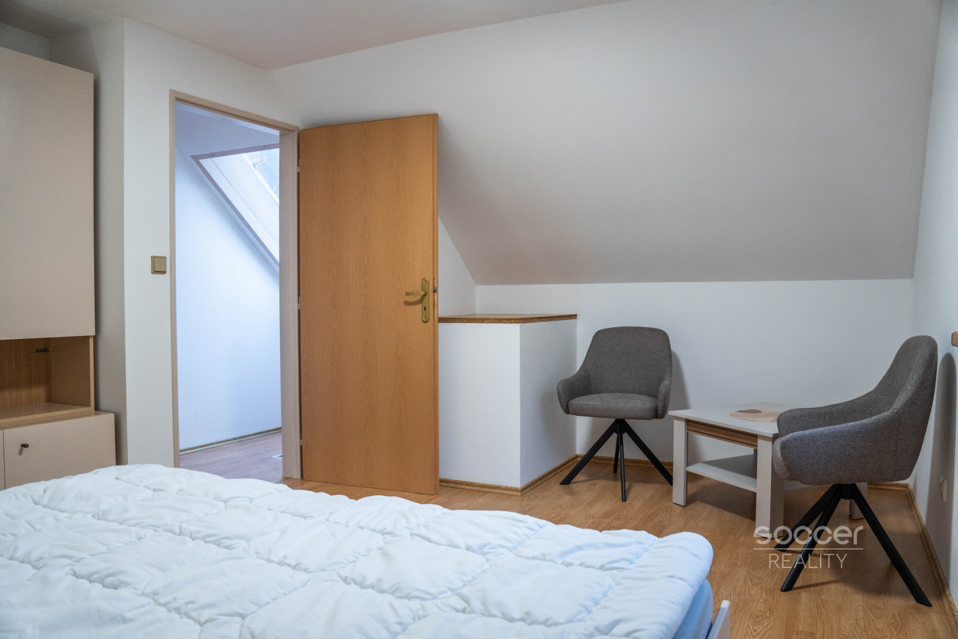 Pronájem rekreační chaty, Suhrovice, 16 km od Mladé Boleslavi.