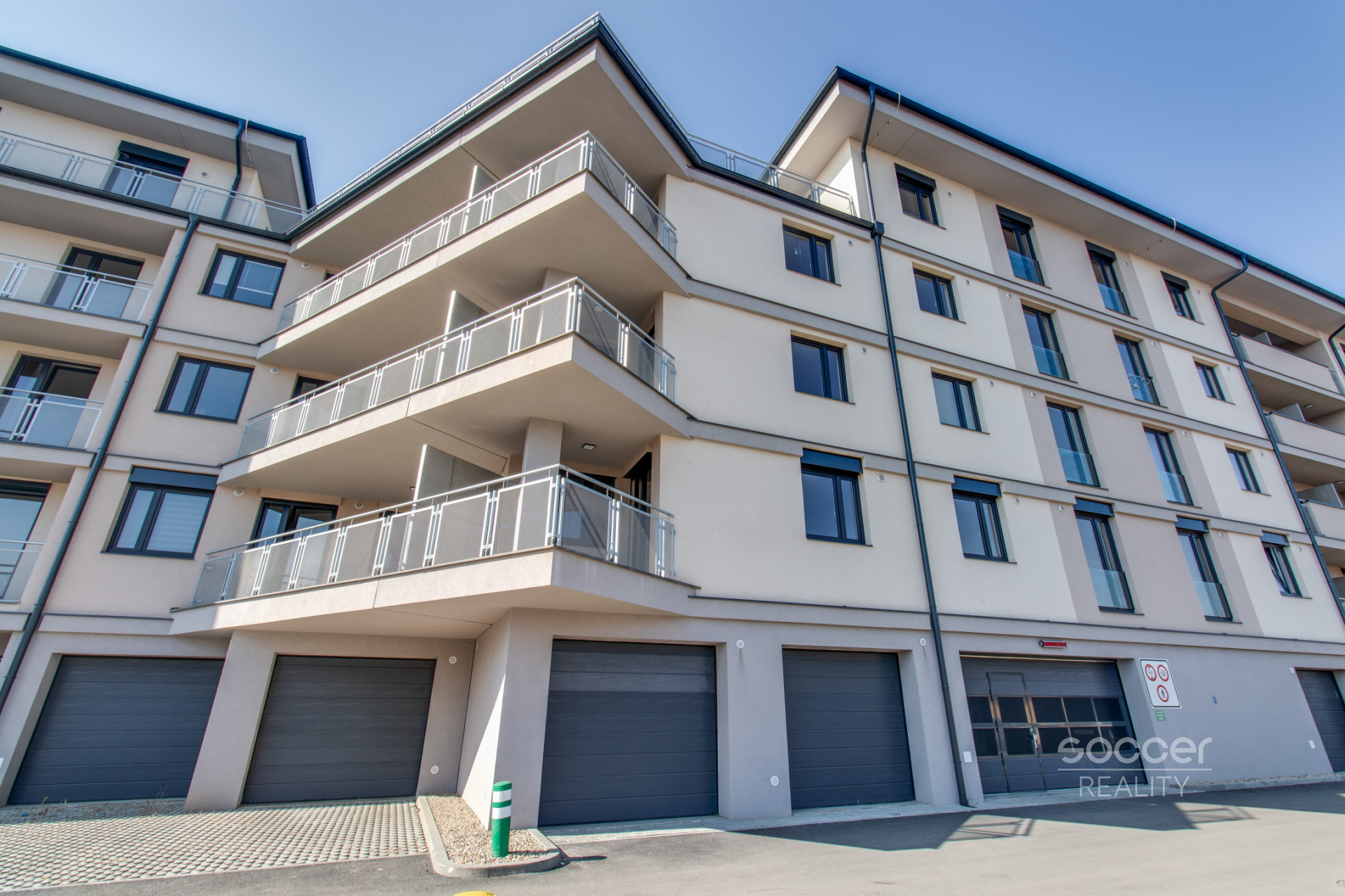 Pronájem bytu 2+kk/B/S/P, 57 m2, ul. Augustina Lukeše, Brandýs nad Labem.