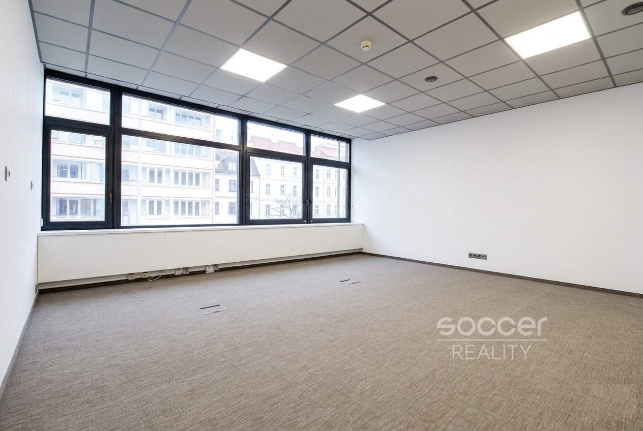 Pronájem tří kanceláří 114 m2 ulice Sokolovská