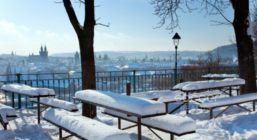 Pronájem bytu 2+kk/M, 40 m2, ul. Jirečkova, Praha 7 - Holešovice.