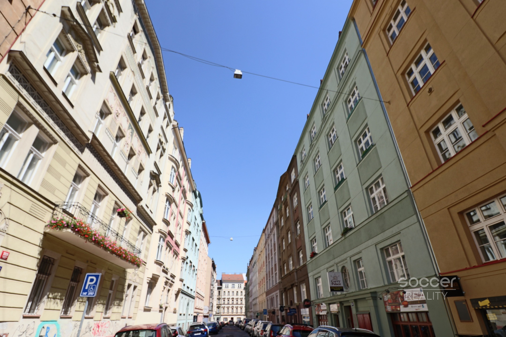 Pronájem bytu 2+kk/M, 40 m2, ul. Jirečkova, Praha 7 - Holešovice.