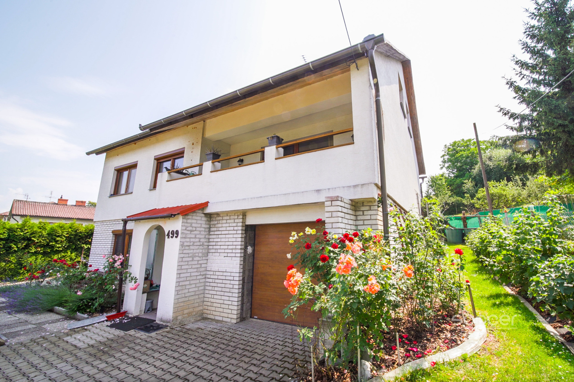 Pronájem rodinného domu, 5+kk/G/T/Z/S,B, 180m2, Čerčany, ul. Mánesova.