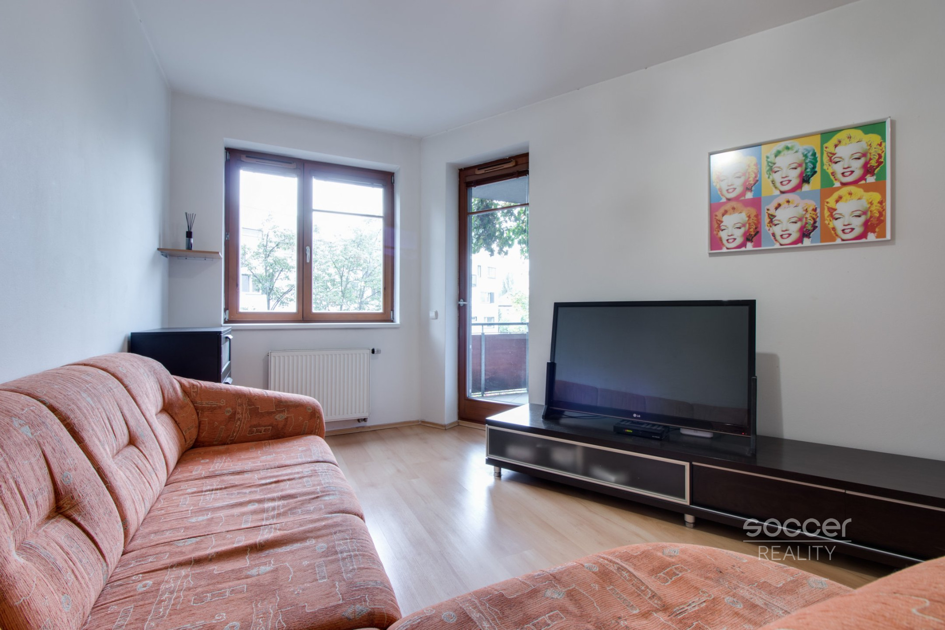 Pronájem bytu 2+kk/B/G, 50 m2, ul. Vladycká, Praha 10 - Hostivař.