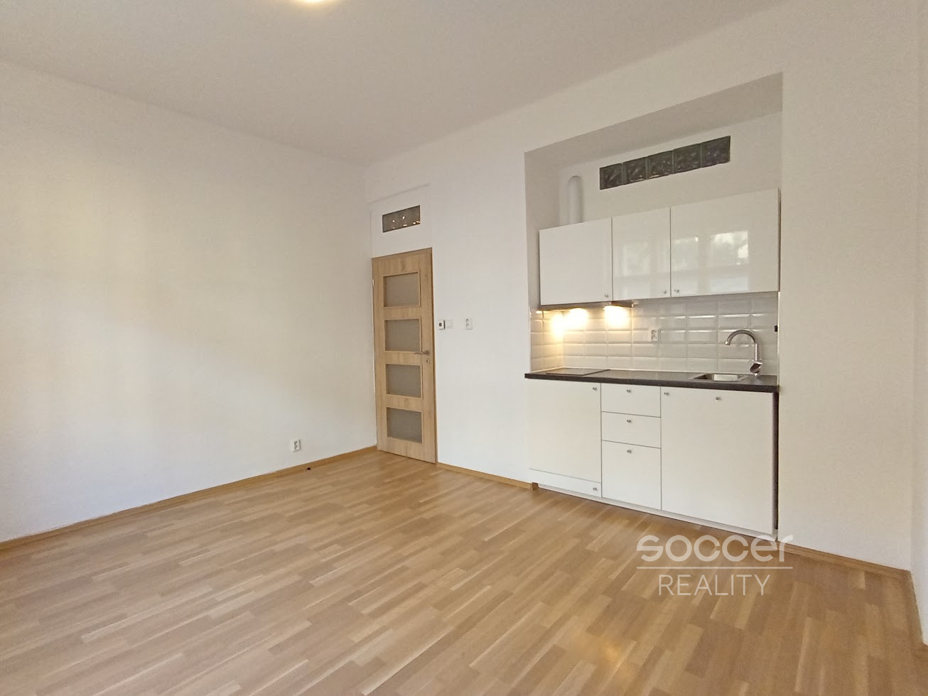 Pronájem bytu 2+kk, 48 m2, Praha 3 - Žižkov, ul. Jeseniova.