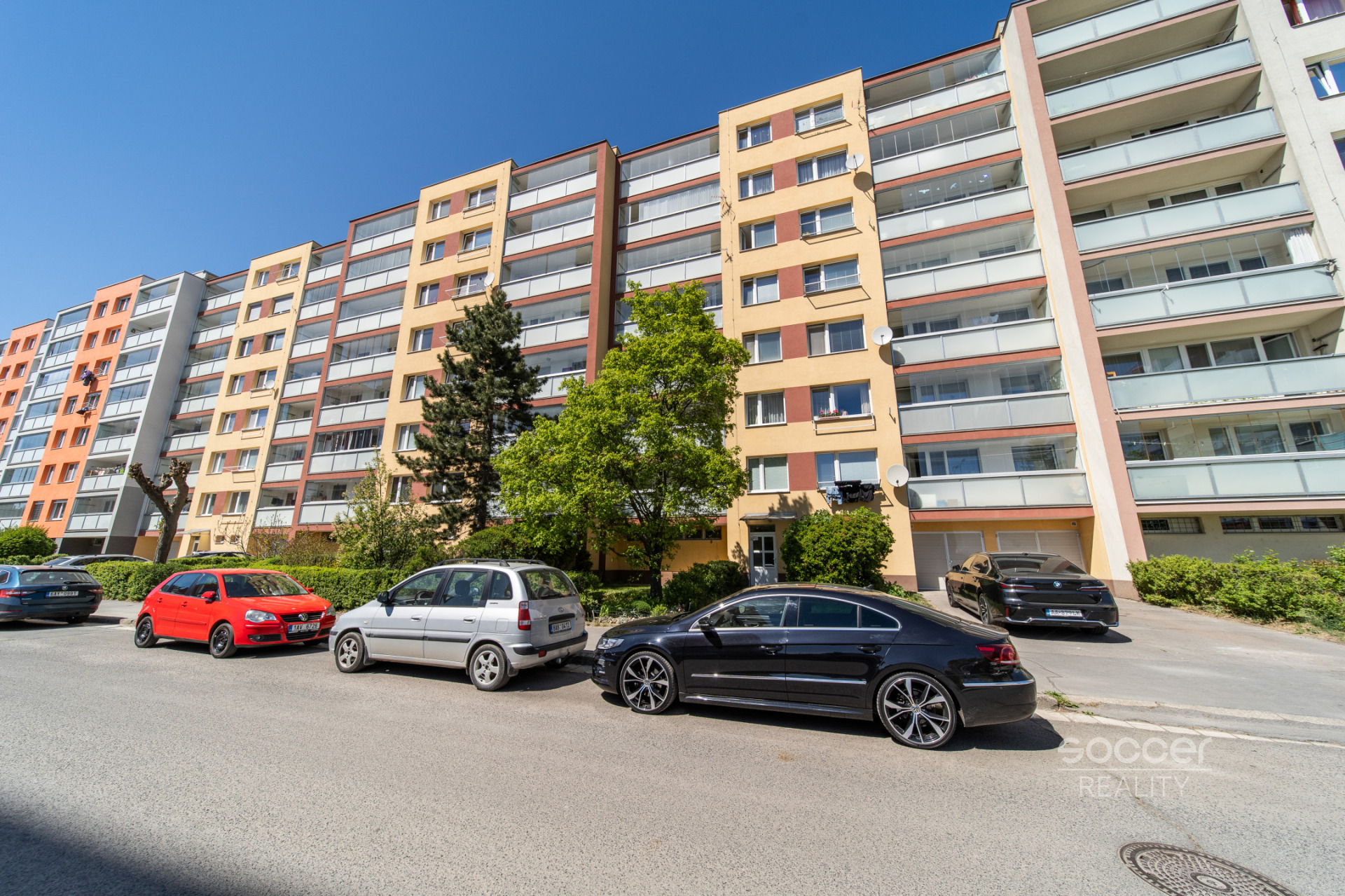 Prodej hezkého bytu 2kk, 42,97 m² se sklepní kójí, ul. Pavlišovská, Praha 20 – Horní Počernice