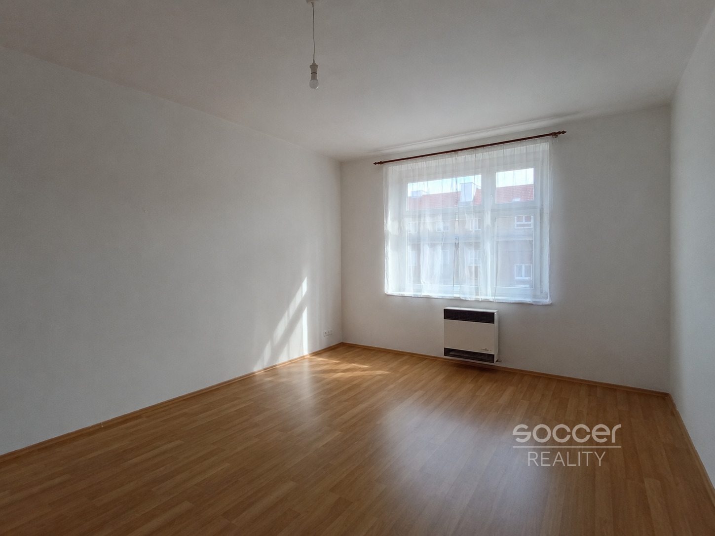 Pronájem bytu 2+kk/B/S, 61 m2, Praha 8 - Kobylisy, ul. Čimická.