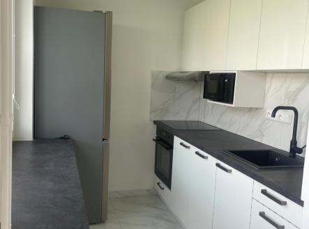 Pronájem bytu, 4+1, 80 m²