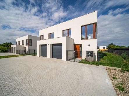 Pronájem domu/vily, 171 m²