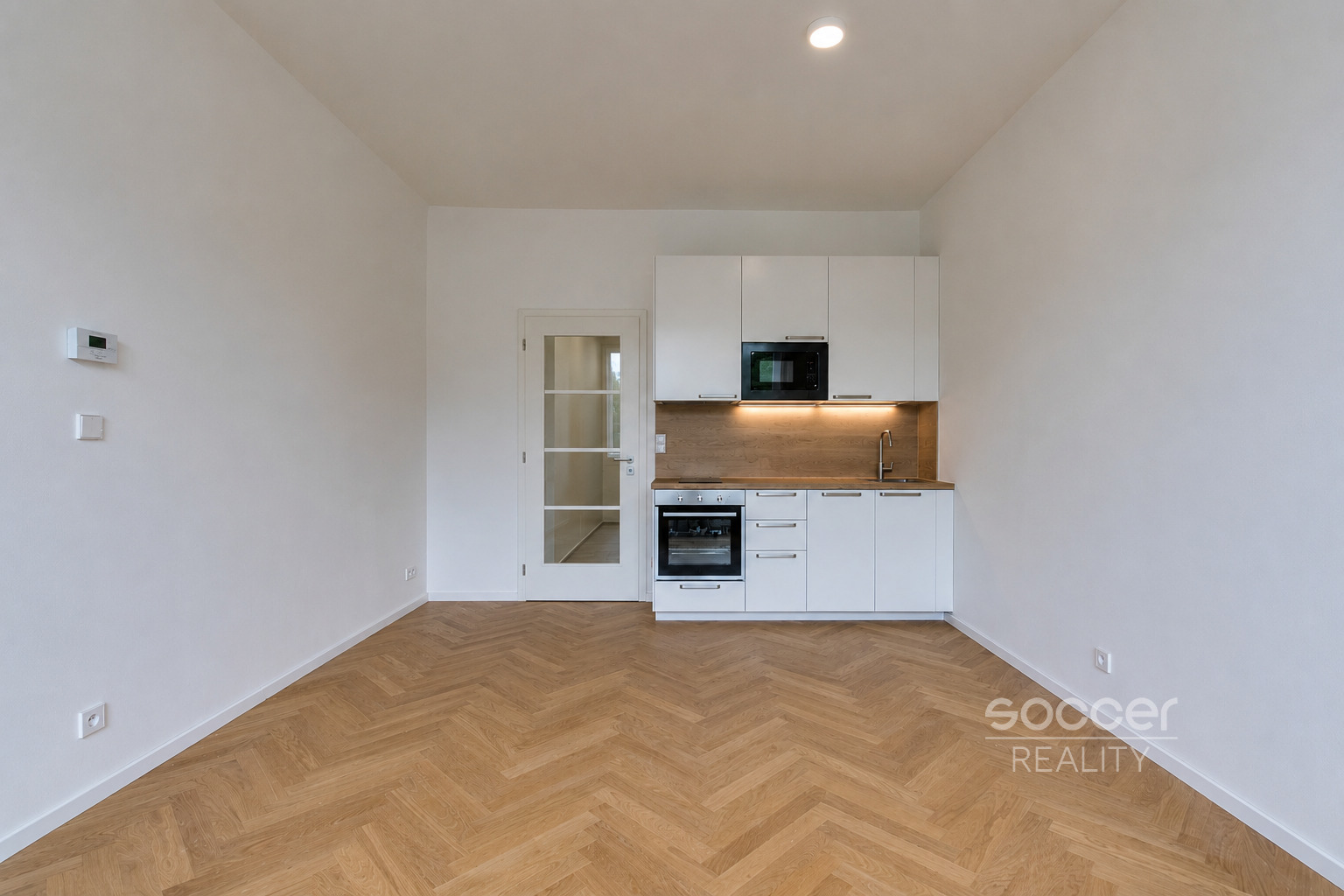 Pronájem bytu 1+kk/Sklep/Wellness, 36 m², Praha 3 – Vinohrady, ul. Vinohradská.