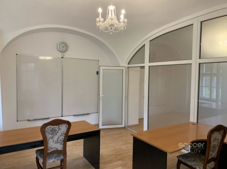 Pronájem kanceláře, 56 m²