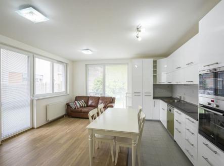 Pronájem bytu, 3+kk, 69 m²