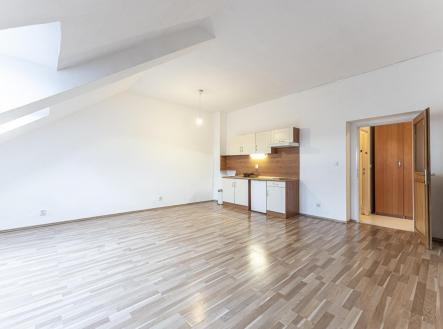 Pronájem bytu, 1+kk, 40 m²