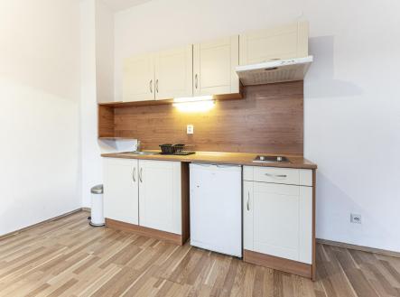 Pronájem bytu, 1+kk, 40 m²