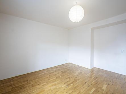 Pronájem bytu, 1+kk, 30 m² obrázek