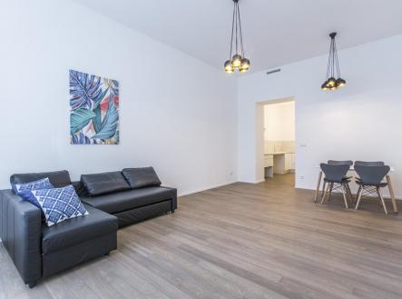 Pronájem bytu, 2+kk, 80 m²