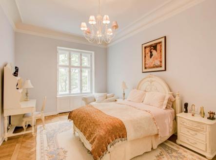 Pronájem bytu, 4+kk, 132 m²