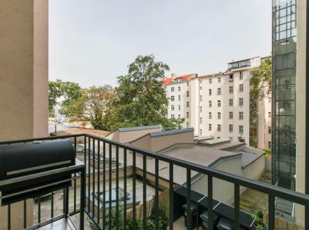 Pronájem bytu, 4+kk, 132 m²