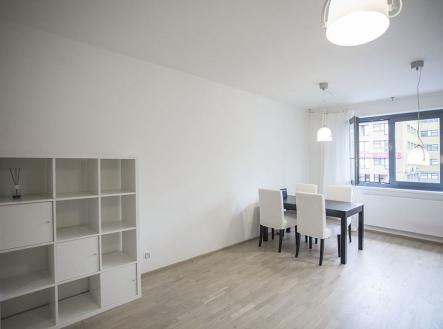 Pronájem bytu, 1+kk, 35 m²