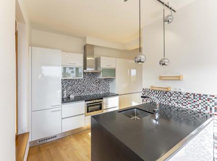 Pronájem bytu, 4+kk, 221 m²