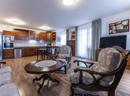 Pronájem bytu, 3+kk, 110 m²