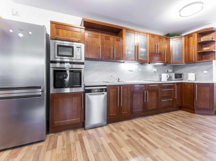 Pronájem bytu, 3+kk, 110 m²