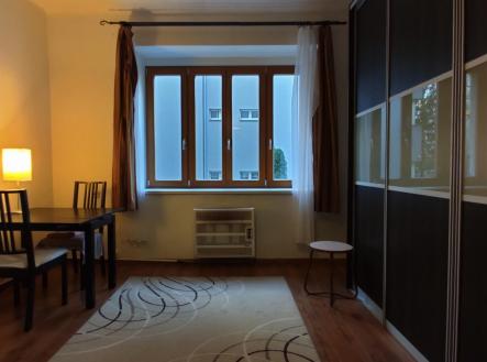Pronájem bytu, 1+kk, 31 m²