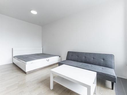 Pronájem bytu, 1+kk, 40 m²