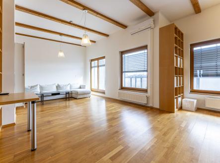 Pronájem bytu, 3+kk, 116 m²
