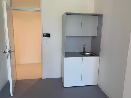 Pronájem kanceláře, 18 m²