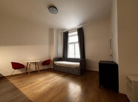 Pronájem bytu, 1+kk, 29 m²