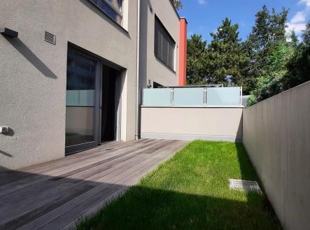 Pronájem bytu, 1+kk, 34 m²
