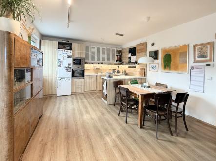 Prodej bytu, 3+kk, 92 m²